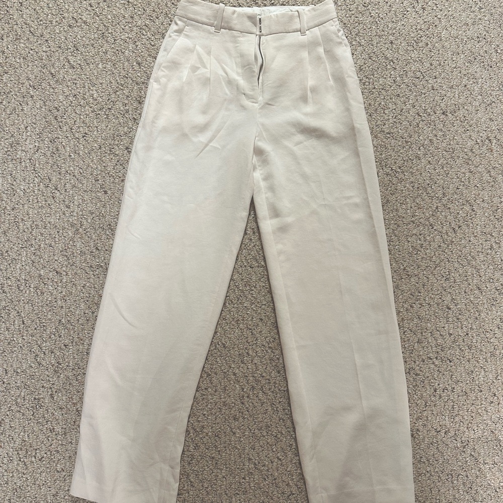 Aritzia Wilfred The Effortless Pant - Ivory - Size 4
